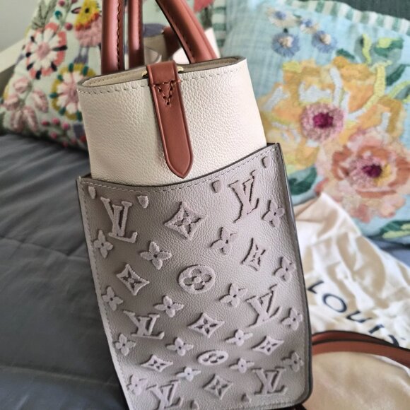 Brand New Never Used! Louis Vuitton On my Side MM - Picture 3 of 10